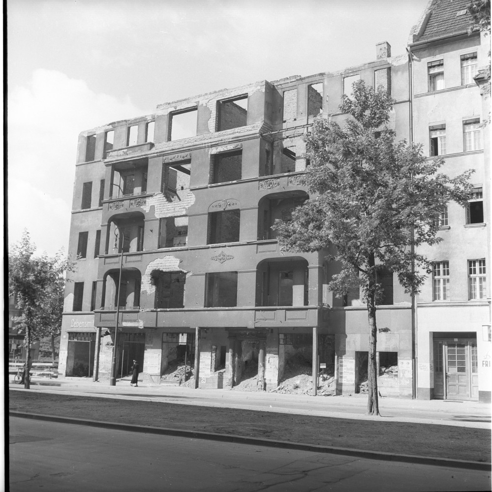 Negativ: Ruine, Innsbrucker Straße 29, 1952 (Museen Tempelhof-Schöneberg/Herwarth Staudt CC BY-NC-SA)