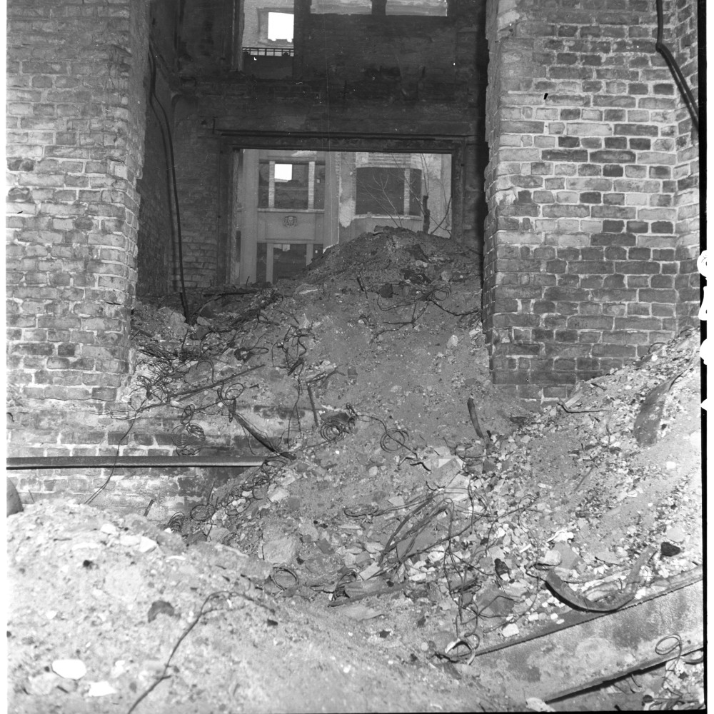 Negativ: Ruine, Innsbrucker Straße 6, 1952 (Museen Tempelhof-Schöneberg/Herwarth Staudt CC BY-NC-SA)