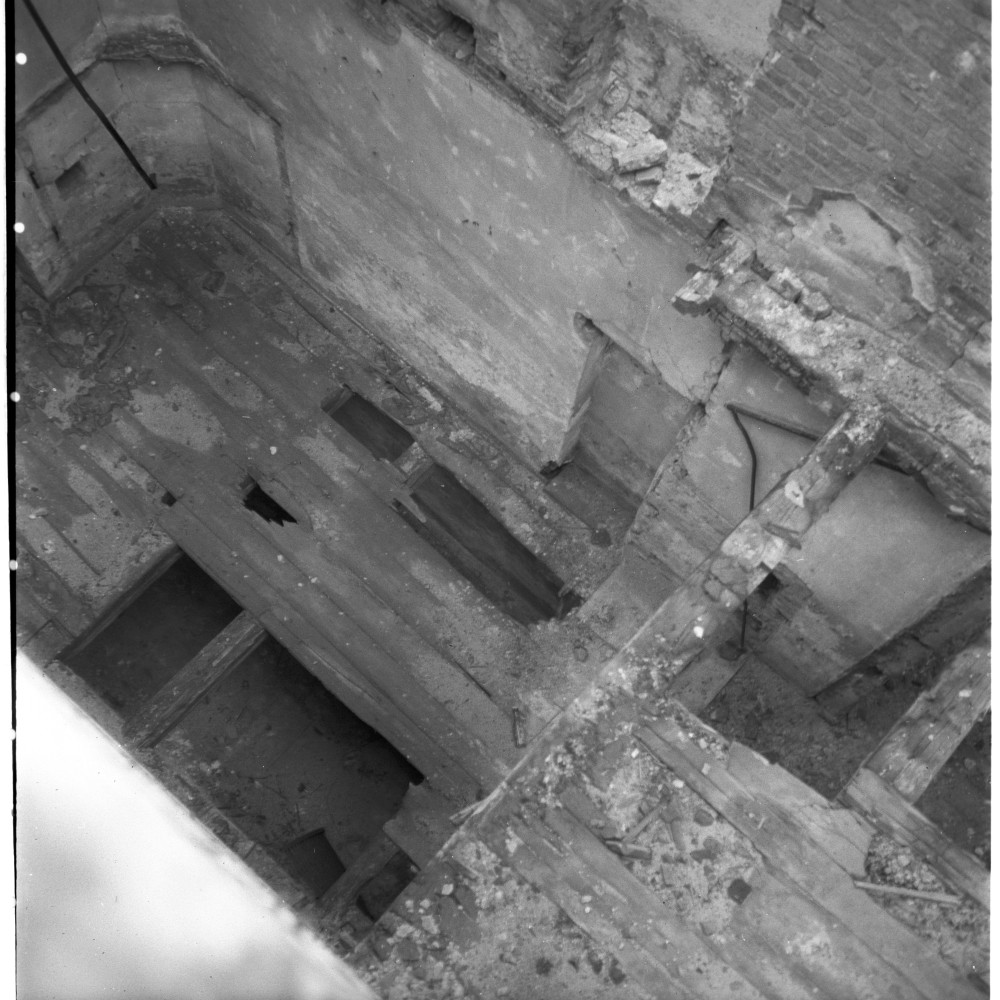 Negativ: Ruine, Kleiststraße 37-38, 1952 (Museen Tempelhof-Schöneberg/Herwarth Staudt CC BY-NC-SA)
