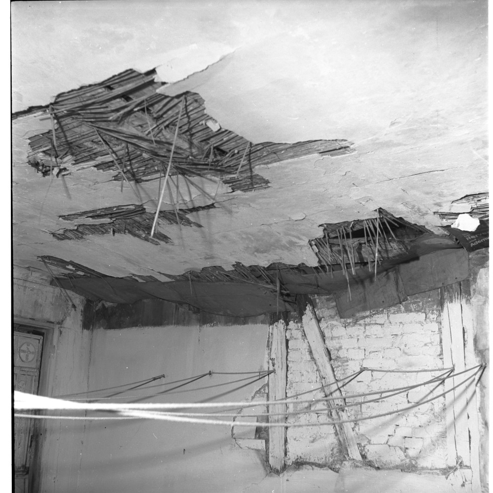 Negativ: Ruine, Kurfürstenstraße 154, 1951 (Museen Tempelhof-Schöneberg/Herwarth Staudt CC BY-NC-SA)