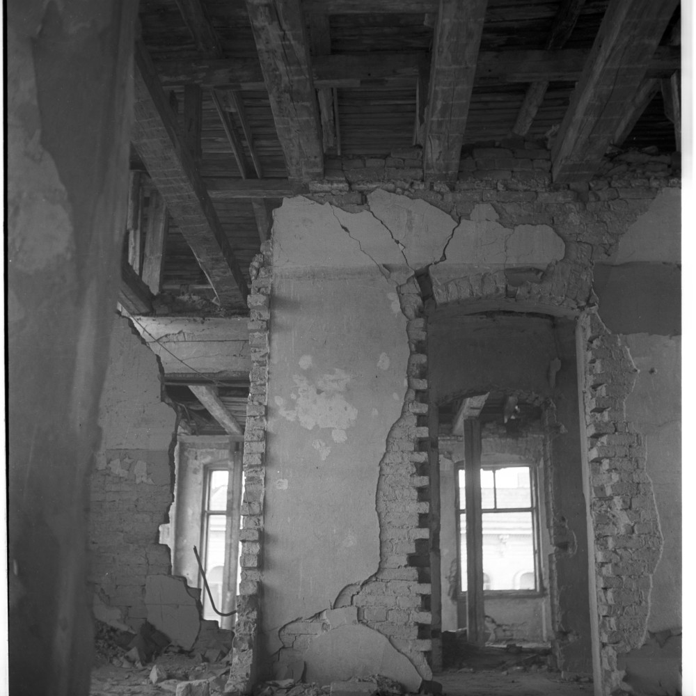 Negativ: Ruine, Langenscheidtstraße 2, 1951 (Museen Tempelhof-Schöneberg/Herwarth Staudt CC BY-NC-SA)