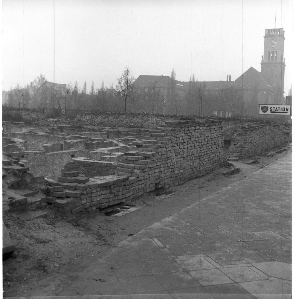 Negativ: Ruine, Luther Straße 41, 1952 (Museen Tempelhof-Schöneberg/Herwarth Staudt CC BY-NC-SA)