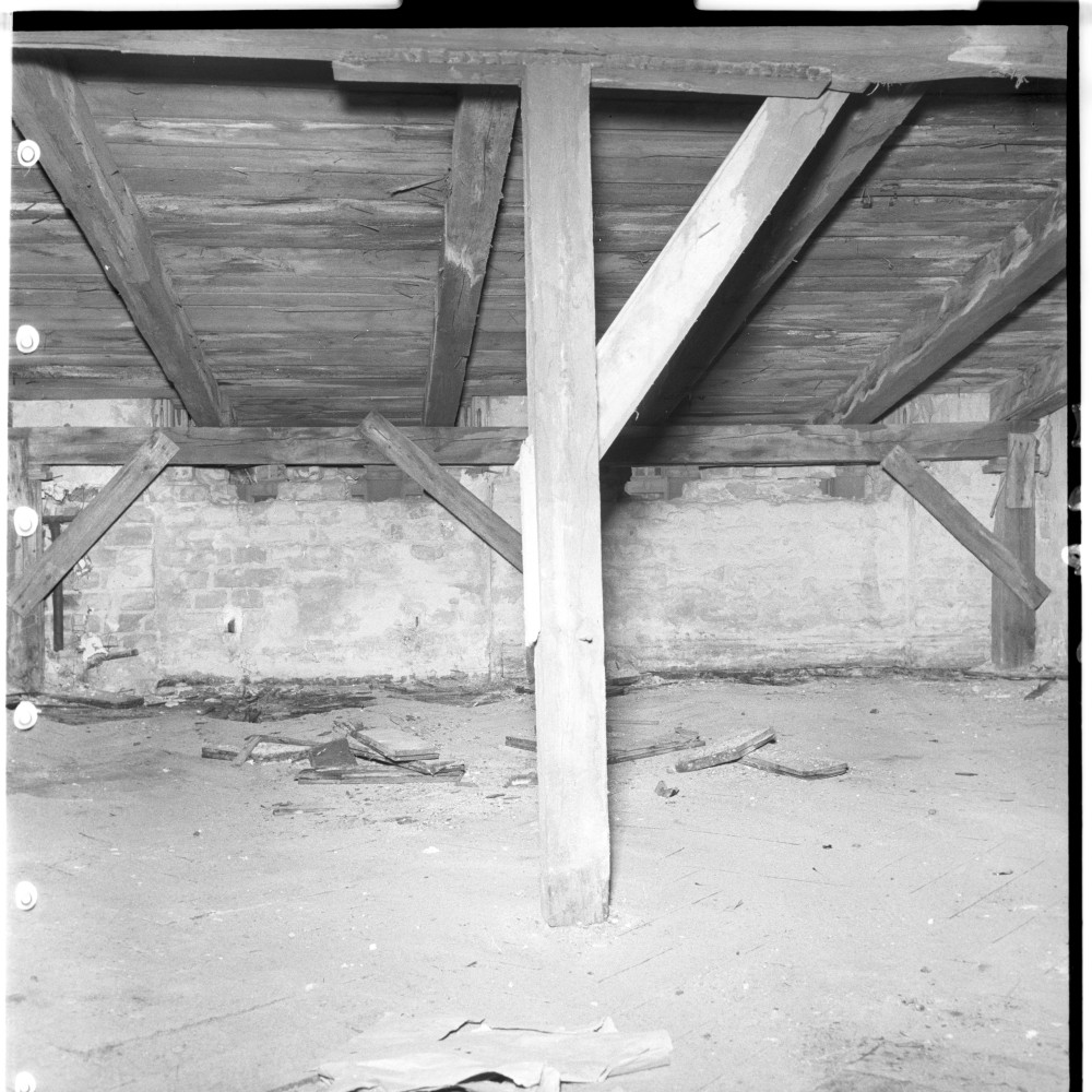 Negativ: Ruine, Martin-Luther-Straße 67, 1951 (Museen Tempelhof-Schöneberg/Herwarth Staudt CC BY-NC-SA)
