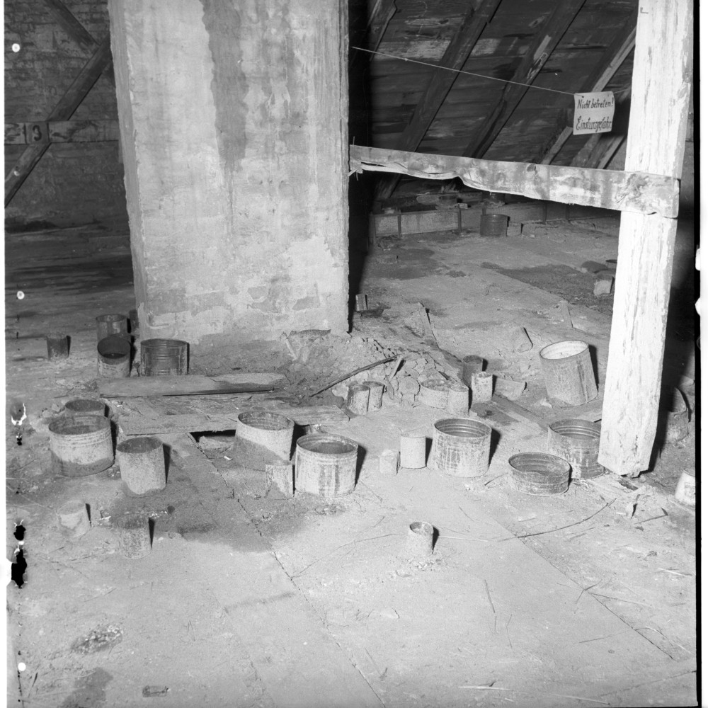 Negativ: Ruine, Münchener Straße 26, 1951 (Museen Tempelhof-Schöneberg/Herwarth Staudt CC BY-NC-SA)