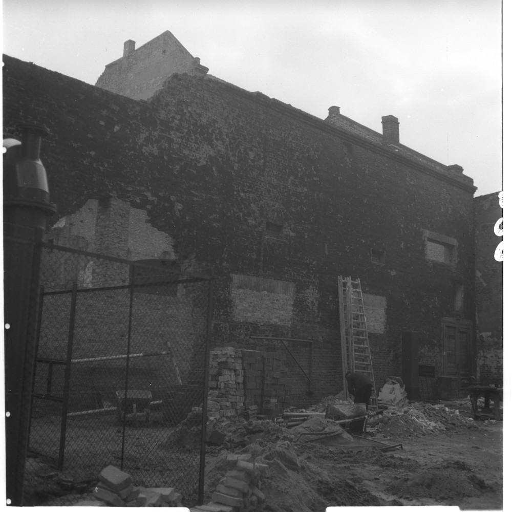 Negativ: Ruine, Nürnberger Straße 50, 1952 (Museen Tempelhof-Schöneberg/Herwarth Staudt CC BY-NC-SA)