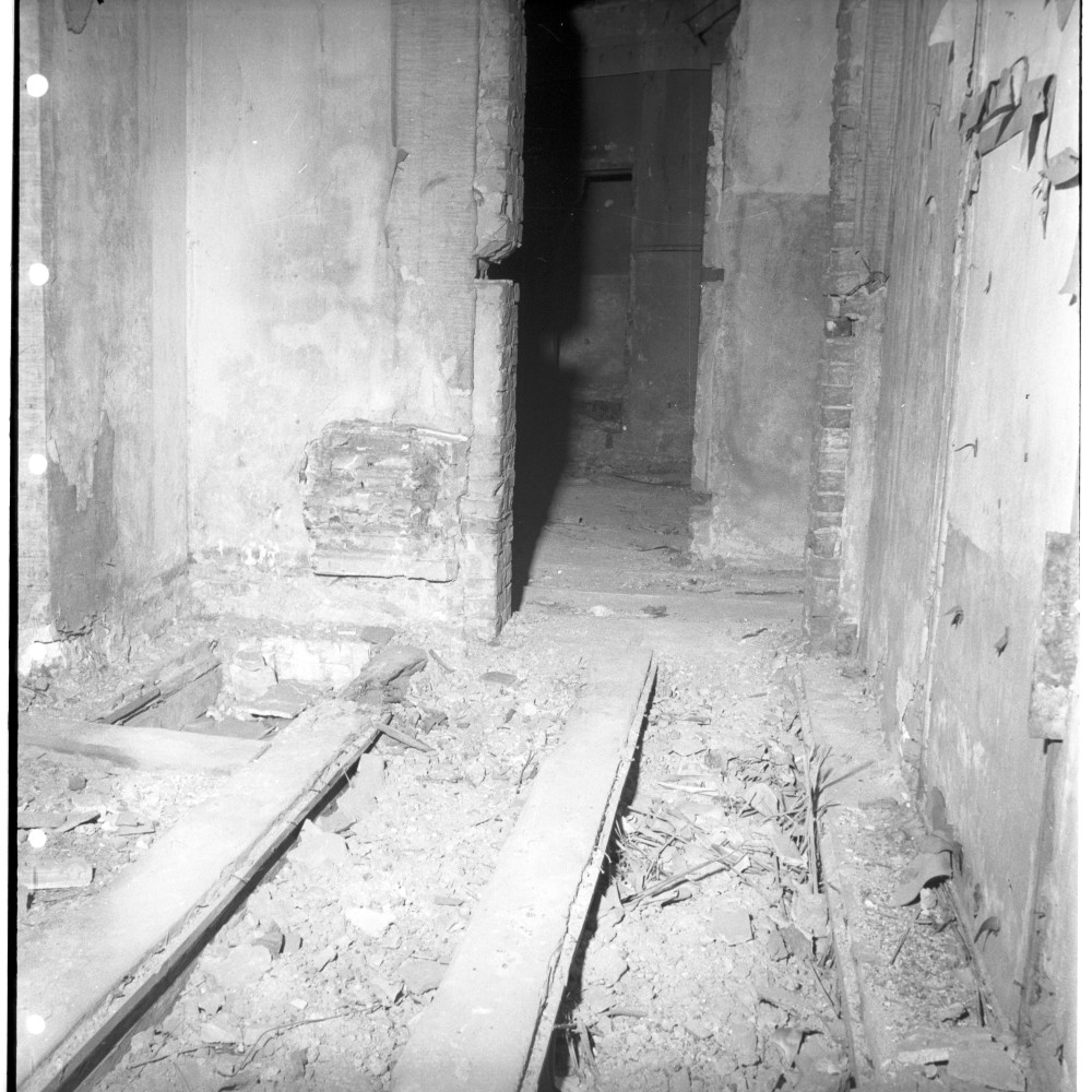 Negativ: Ruine, Potsdamer Straße 147, 1951 (Museen Tempelhof-Schöneberg/Herwarth Staudt CC BY-NC-SA)