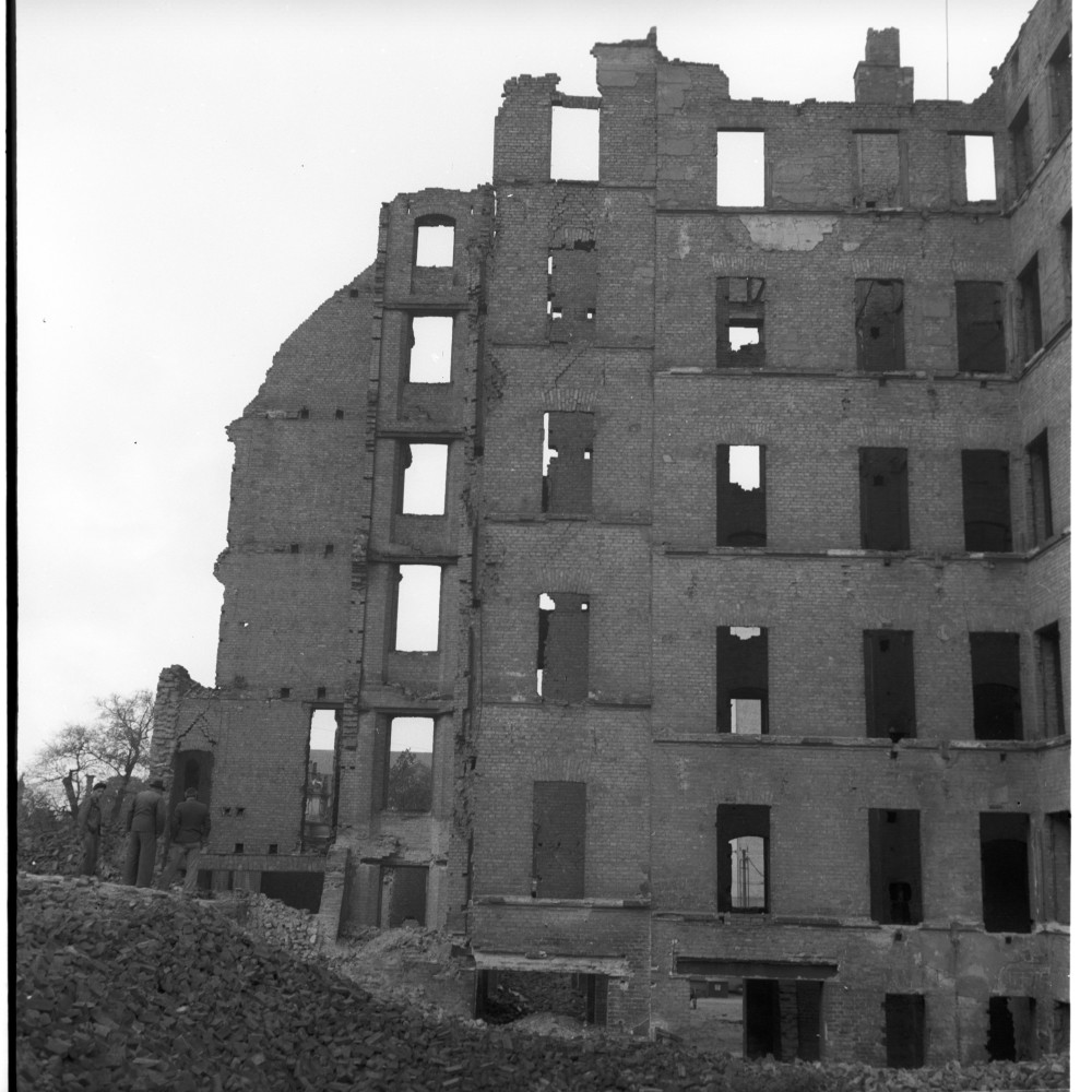 Negativ: Ruine, Potsdamer Straße 189, 1952 (Museen Tempelhof-Schöneberg/Herwarth Staudt CC BY-NC-SA)