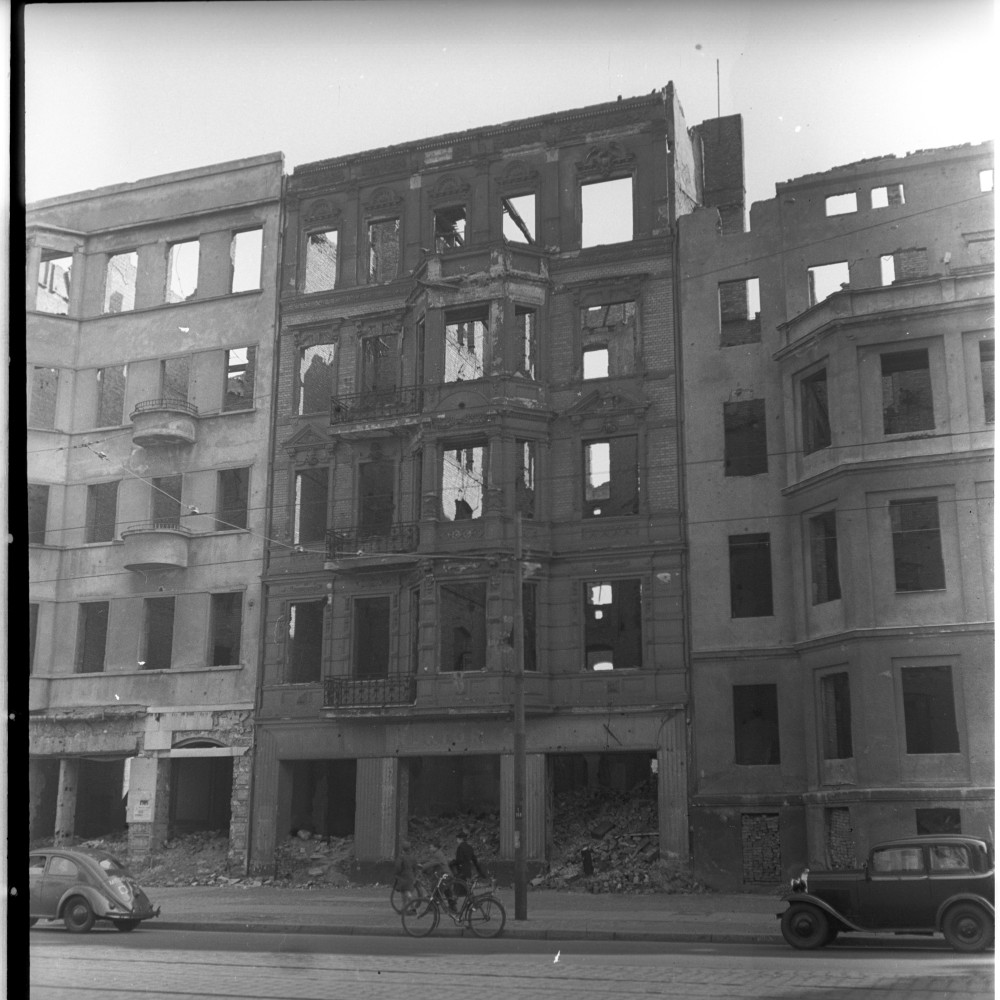 Negativ: Ruine, Potsdamer Straße 193, 1950 (Museen Tempelhof-Schöneberg/Herwarth Staudt CC BY-NC-SA)