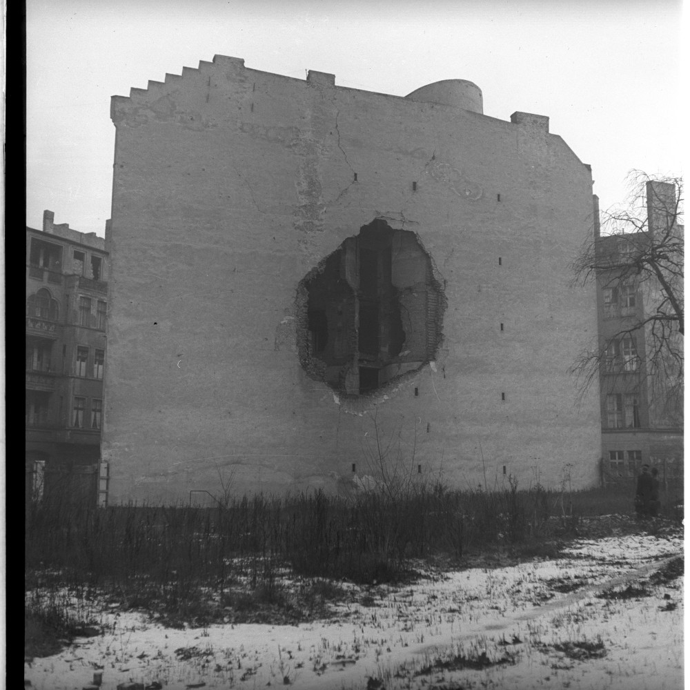 Negativ: Ruine, Prinz-Georg-Straße 2, 1950 (Museen Tempelhof-Schöneberg/Herwarth Staudt CC BY-NC-SA)