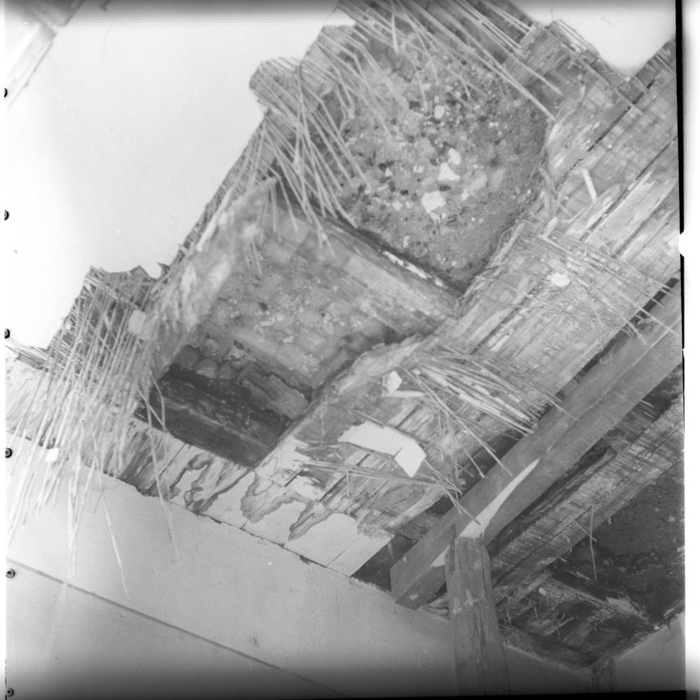 Negativ: Ruine, Steinmetzstraße 68, 1951 (Museen Tempelhof-Schöneberg/Herwarth Staudt CC BY-NC-SA)