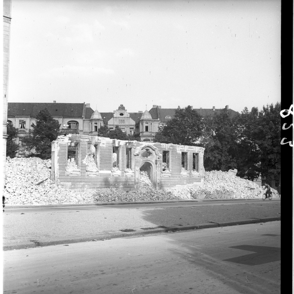 Negativ: Ruine, Thorwaldsenstraße 13, 1951 (Museen Tempelhof-Schöneberg/Herwarth Staudt CC BY-NC-SA)
