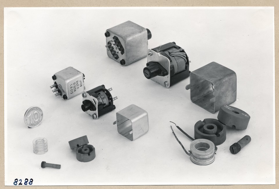 2 Motoren; Foto, 1953 (www.industriesalon.de CC BY-SA)