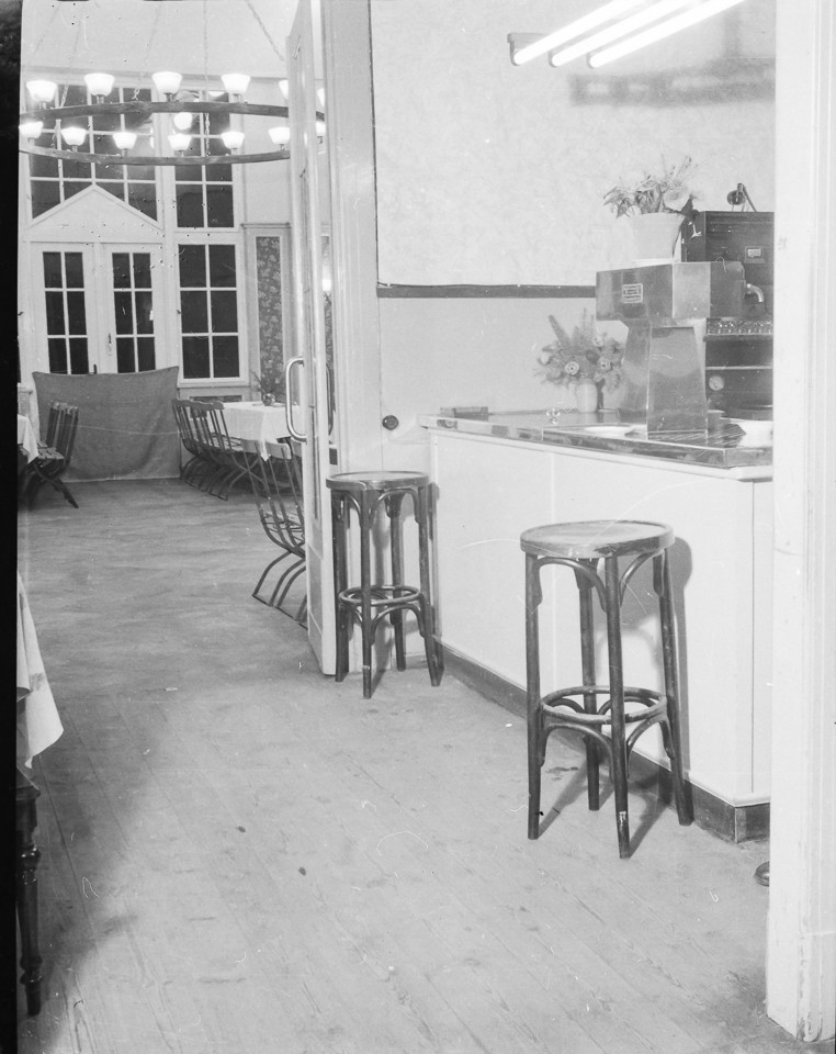 Clubhaus Friedrichshagen, Innenansicht, Bild 1; Foto, 1949 (www.industriesalon.de CC BY-SA)