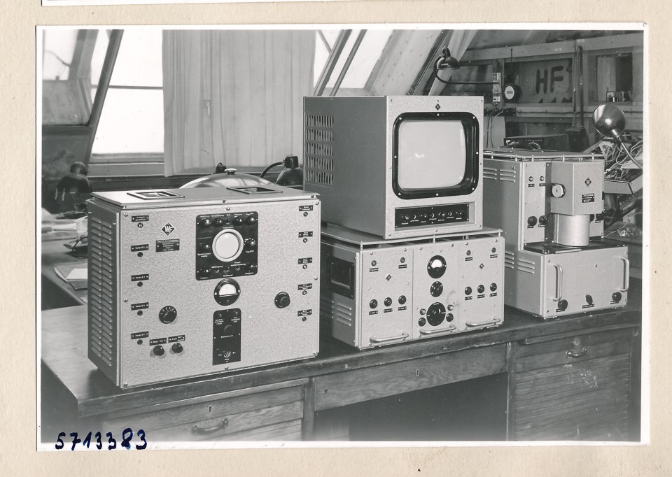 Fernseh-Reportagen-Einrichtung, Bild 6; Foto, 1956 (www.industriesalon.de CC BY-SA)
