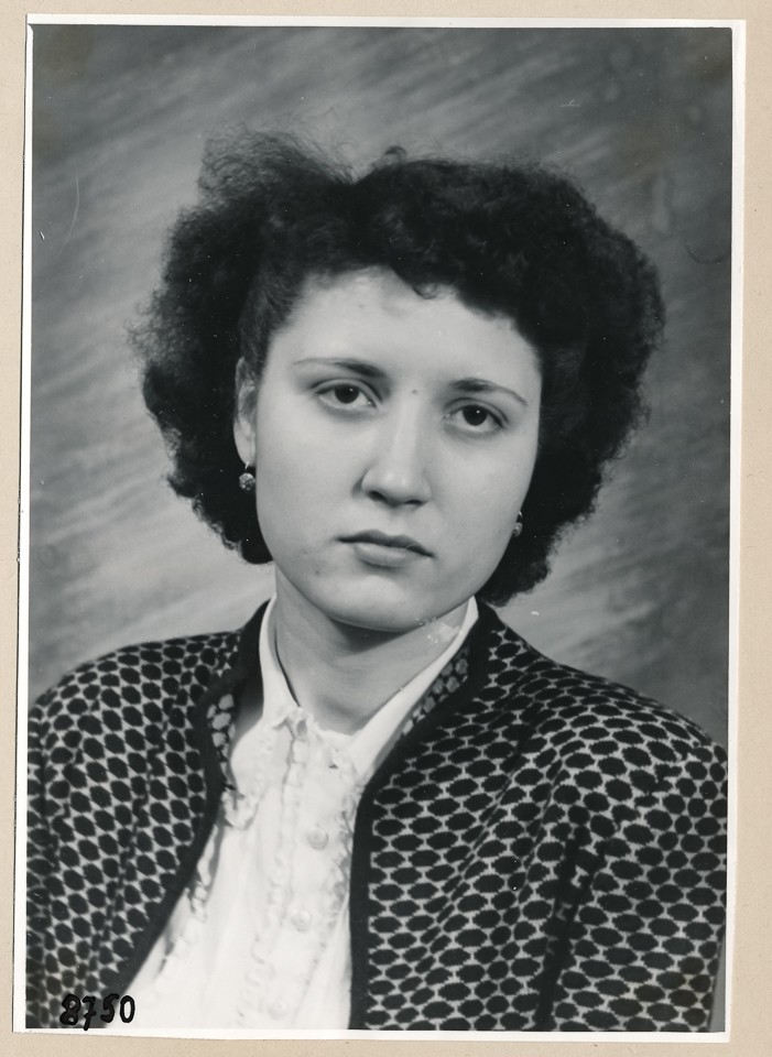 Frau Kehn, Portrait; Foto, 1953 (www.industriesalon.de CC BY-SA)