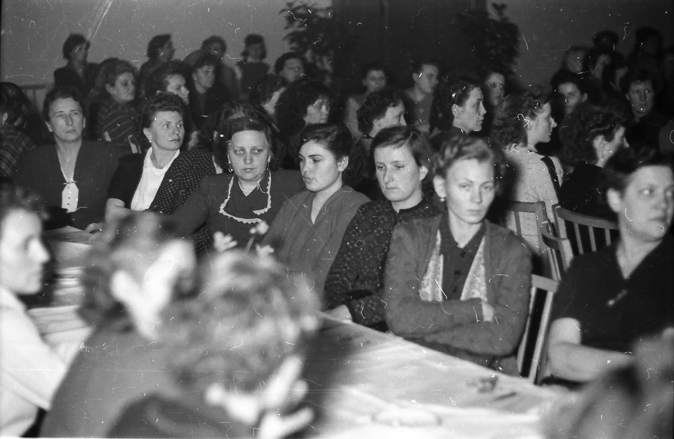Frauenkonferenz, Bild 3; Foto, 1954 (www.industriesalon.de CC BY-SA)