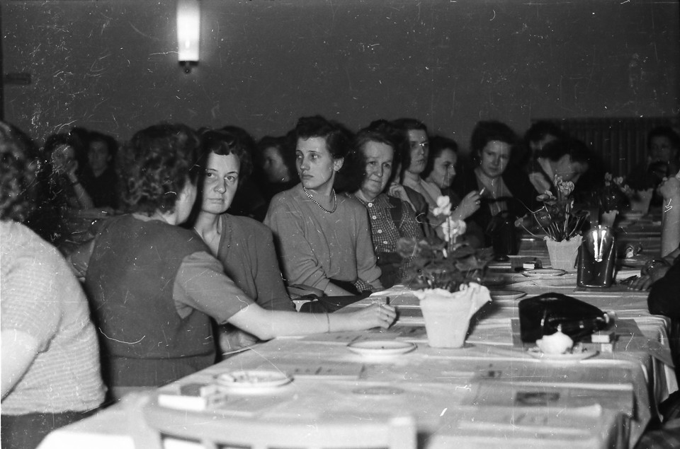 Frauenkonferenz, Bild 6; Foto, 1954 (www.industriesalon.de CC BY-SA)