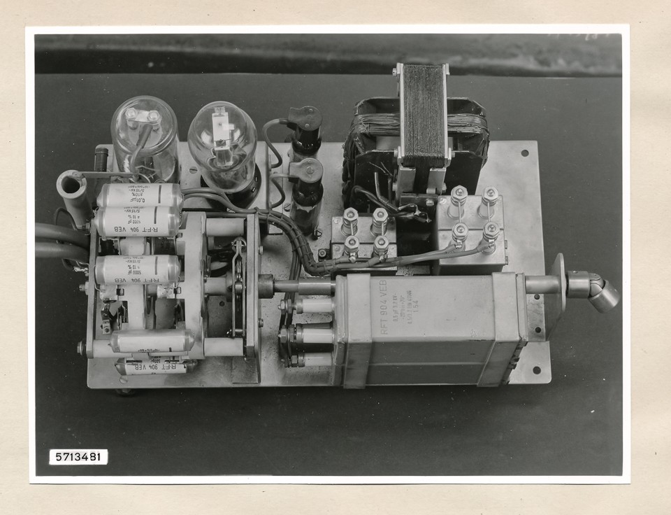 Hochspannungs-Kathodenstrahloszillograph HK 01, Bild 10; Foto, 1957 (www.industriesalon.de CC BY-SA)