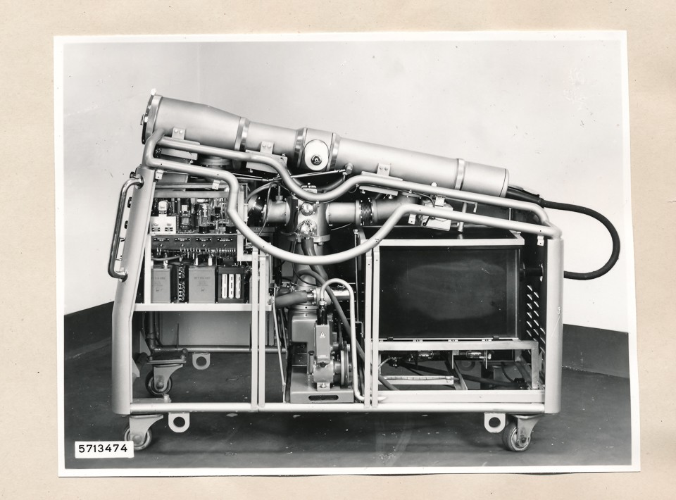 Hochspannungs-Kathodenstrahloszillograph HK 01, Bild 3; Foto, 1957 (www.industriesalon.de CC BY-SA)