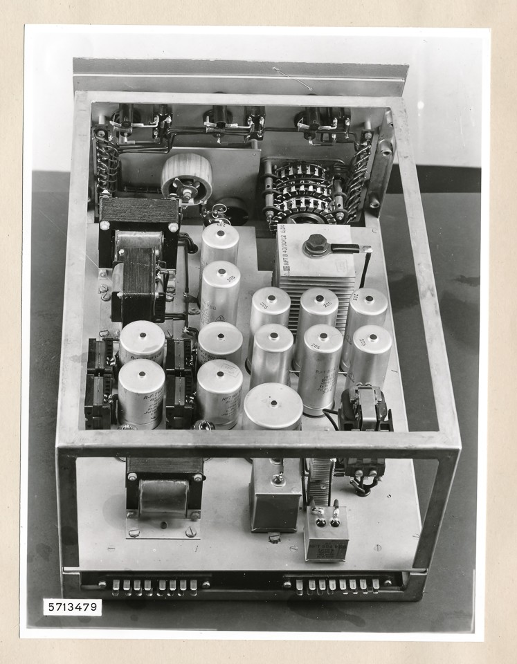 Hochspannungs-Kathodenstrahloszillograph HK 01, Bild 8; Foto, 1957 (www.industriesalon.de CC BY-SA)