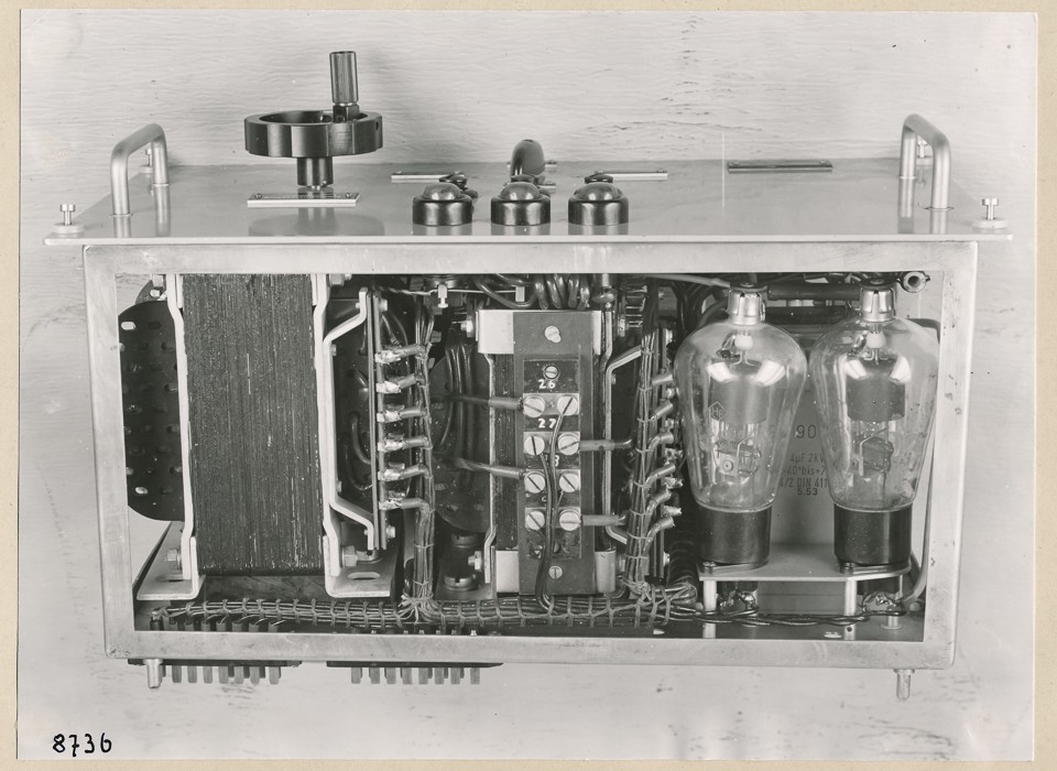 Hochspannungsgleichrichter, Einschub, Bild 1; Foto, 1953 (www.industriesalon.de CC BY-SA)