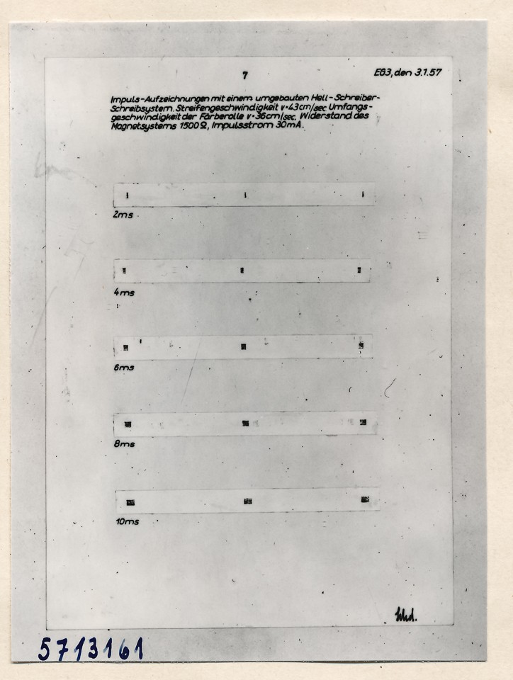 Impulsaufzeichnung mit umgebautem Hell-Schreibsystem S.7; Foto, 1957 (www.industriesalon.de CC BY-SA)