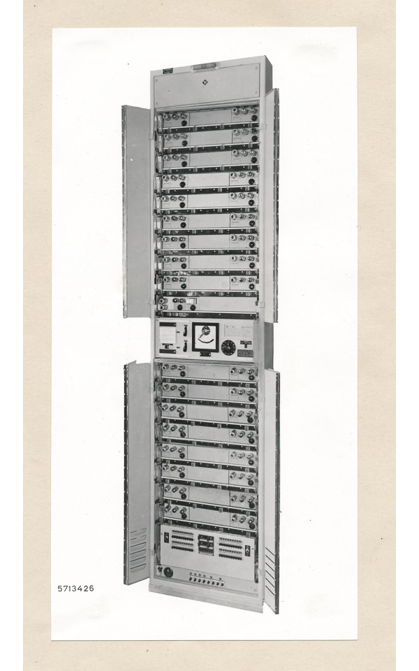 LV-Schrank V60, Bild 10; Foto, 1957 (www.industriesalon.de CC BY-SA)