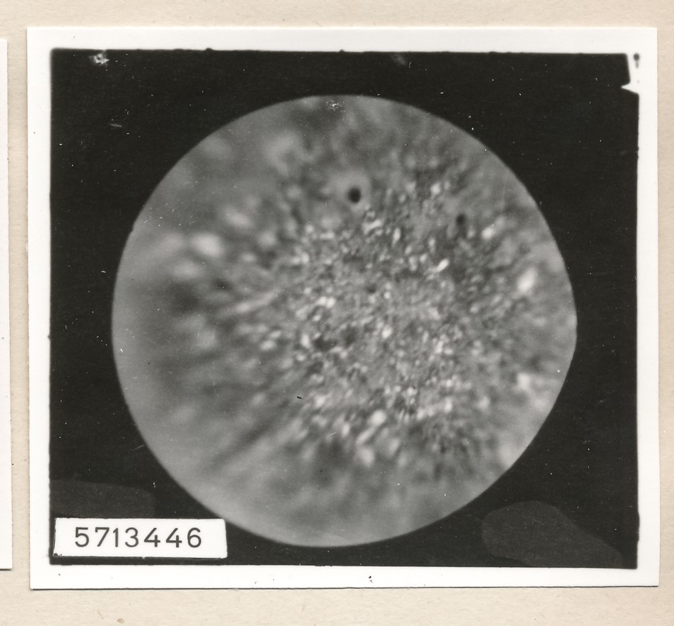 Mikroaufnahme Hochstrom-Kathode, Bild 12; Foto, 1957 (www.industriesalon.de CC BY-SA)
