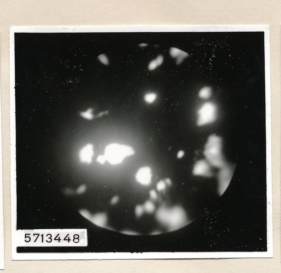 Mikroaufnahme Hochstrom-Kathode, Bild 14; Foto, 1957 (www.industriesalon.de CC BY-SA)