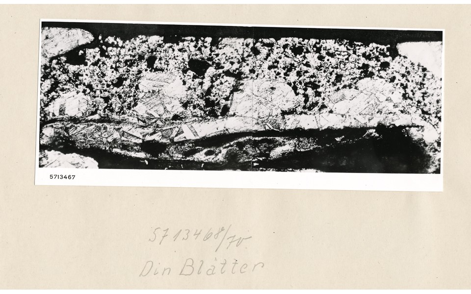 Mikroaufnahme Hochstrom-Kathode, Bild 22; Foto, 1957 (www.industriesalon.de CC BY-SA)
