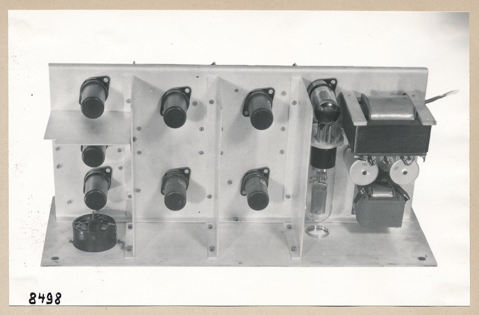 Normalgenerator, Rückansicht offen; Foto, 1953 (www.industriesalon.de CC BY-SA)