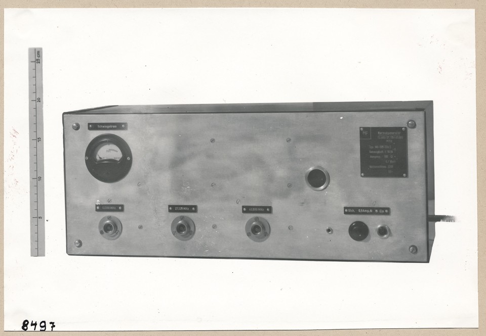 Normalgenerator, Vorderansicht; Foto, 1953 (www.industriesalon.de CC BY-SA)