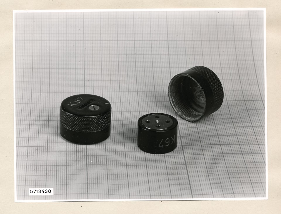Quarz (fremde Fabrikation), Bild 1; Foto, 1957 (www.industriesalon.de CC BY-SA)