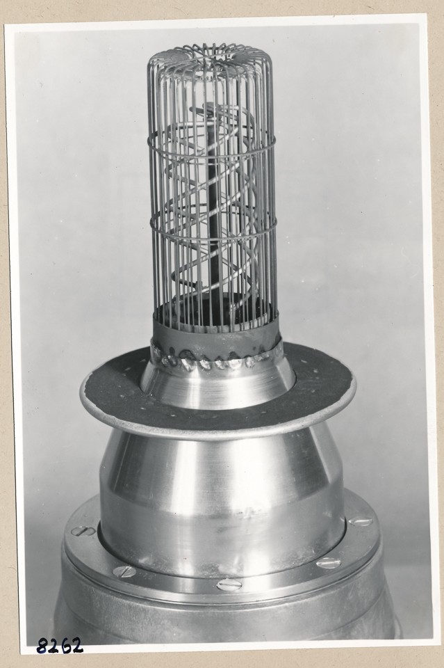 Tetrode HF 2825, Wendel; Foto, 1953 (www.industriesalon.de CC BY-SA)