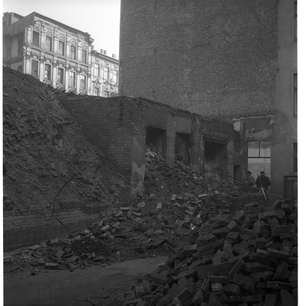 Negativ: Gelände, Brunhildstraße 2, 1953 (Museen Tempelhof-Schöneberg/Herwarth Staudt CC BY-NC-SA)