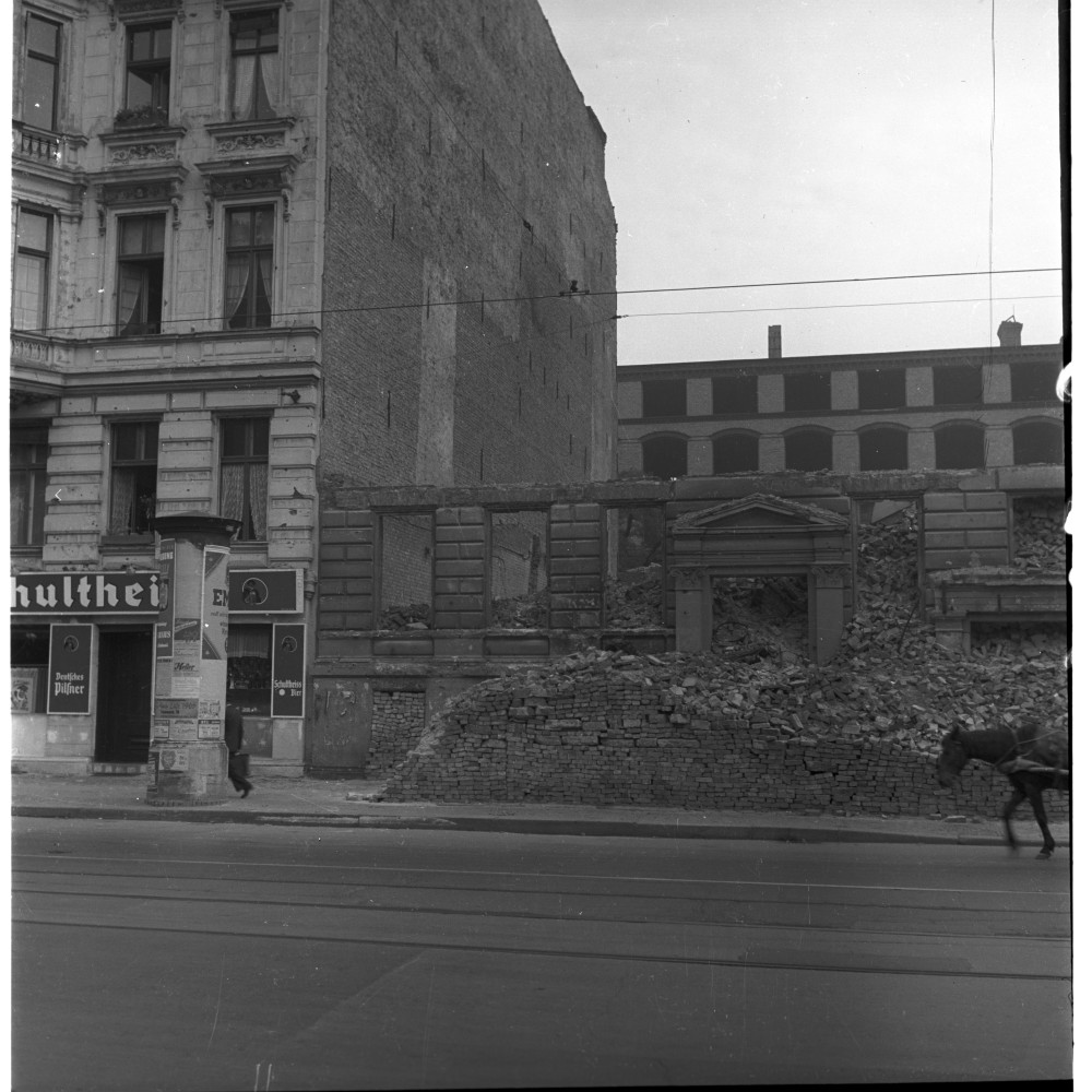 Negativ: Gelände, Bülowstraße 63, 1950 (Museen Tempelhof-Schöneberg/Herwarth Staudt CC BY-NC-SA)