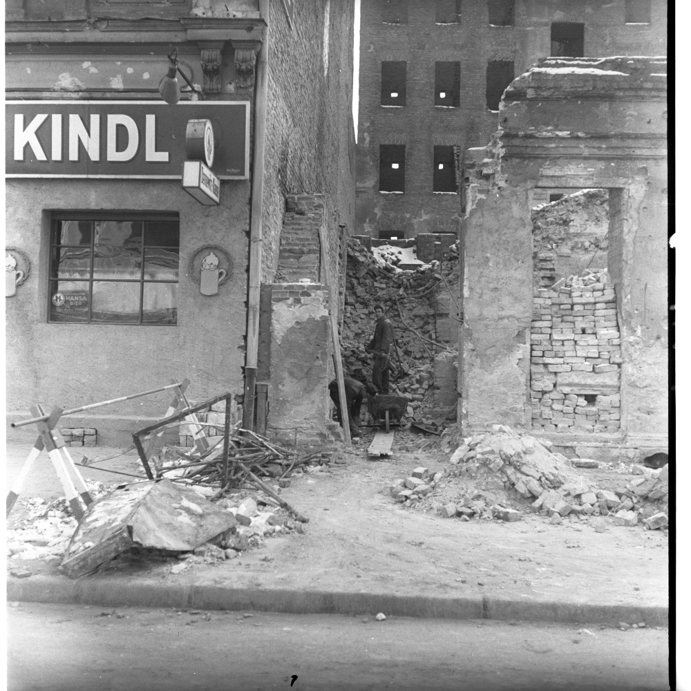 Negativ: Gelände, Dennewitzstraße 26, 1951 (Museen Tempelhof-Schöneberg/Herwarth Staudt CC BY-NC-SA)