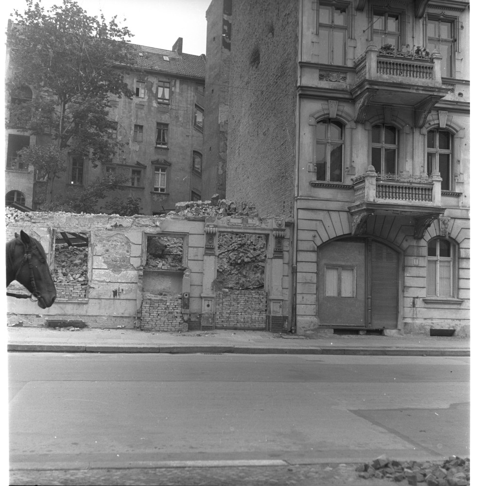 Negativ: Gelände, Eisenacher Straße 20, 1950 (Museen Tempelhof-Schöneberg/Herwarth Staudt CC BY-NC-SA)