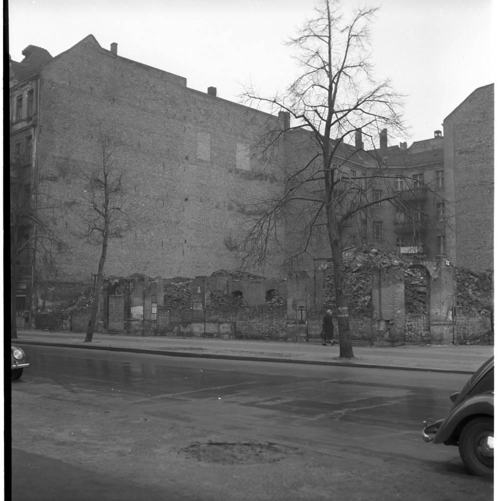 Negativ: Gelände, Eisenacher Straße 35, 1953 (Museen Tempelhof-Schöneberg/Herwarth Staudt CC BY-NC-SA)