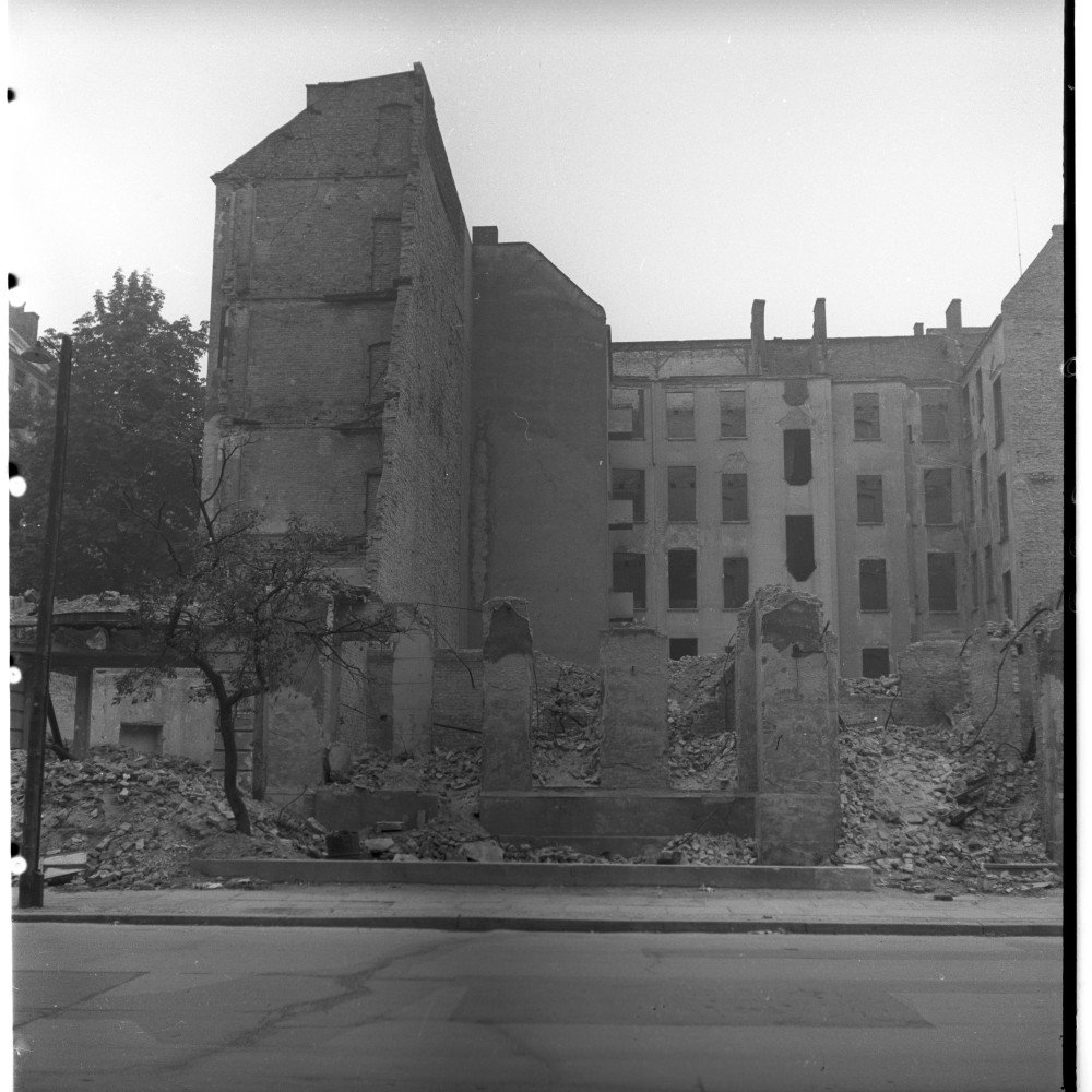 Negativ: Gelände, Geisbergstraße 32, 1950 (Museen Tempelhof-Schöneberg/Herwarth Staudt CC BY-NC-SA)