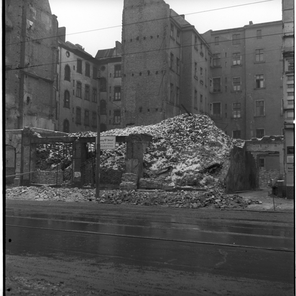 Negativ: Gelände, Goltzstraße 16, 1951 (Museen Tempelhof-Schöneberg/Herwarth Staudt CC BY-NC-SA)