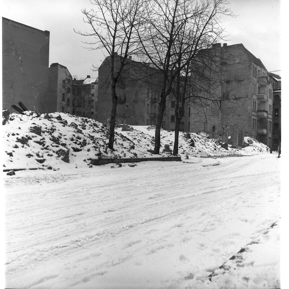 Negativ: Gelände, Heilbronner Straße 28-30, 1952 (Museen Tempelhof-Schöneberg/Herwarth Staudt CC BY-NC-SA)