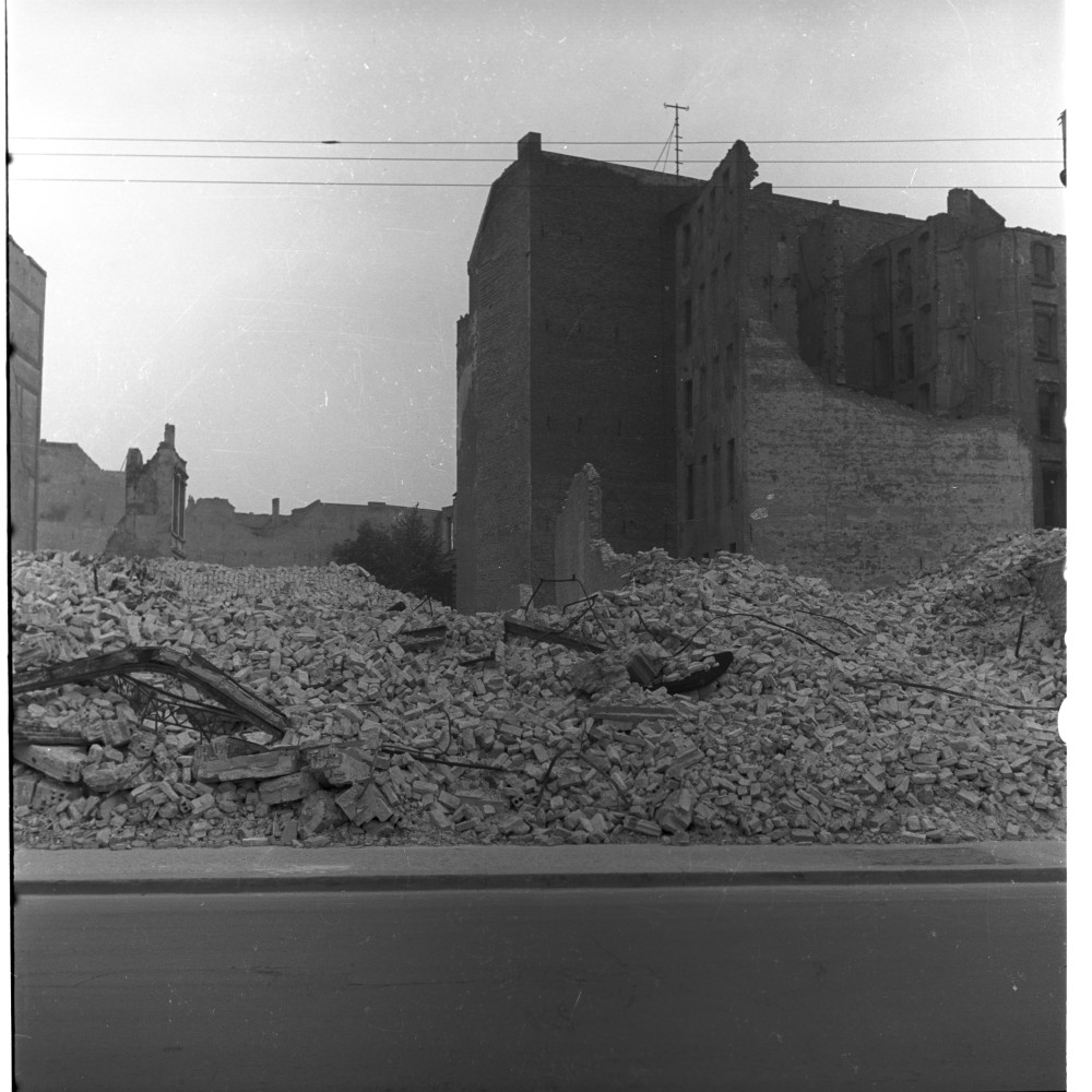 Negativ: Gelände, Keithstraße 18, 1950 (Museen Tempelhof-Schöneberg/Herwarth Staudt CC BY-NC-SA)