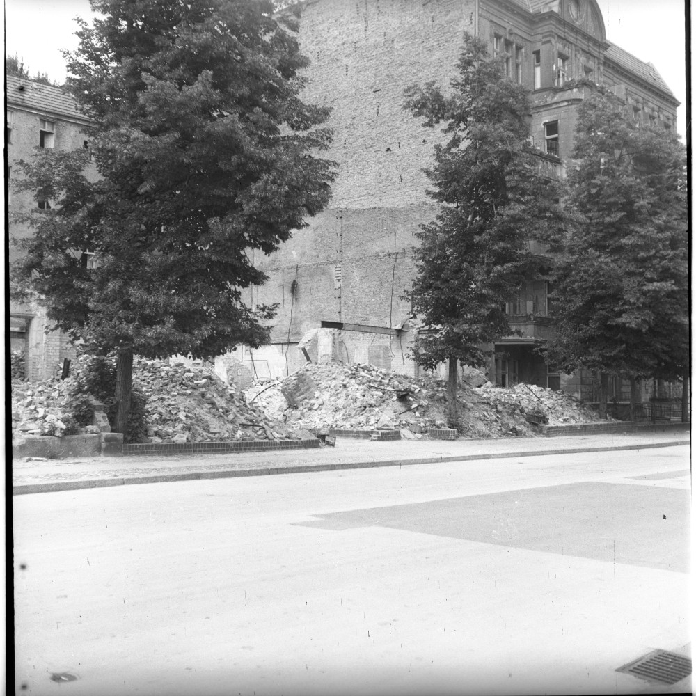 Negativ: Gelände, Landshuter Straße 6, 1951 (Museen Tempelhof-Schöneberg/Herwarth Staudt CC BY-NC-SA)