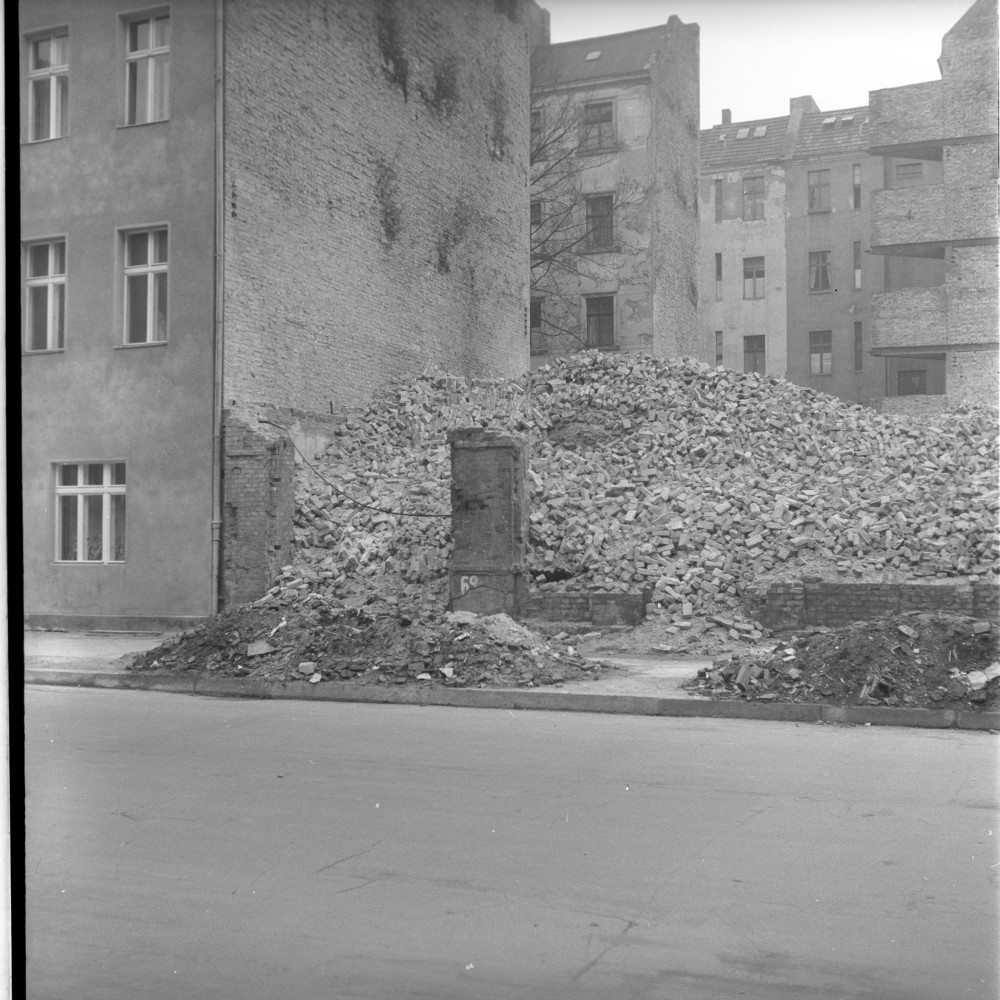 Negativ: Gelände, Leberstraße 69, 1952 (Museen Tempelhof-Schöneberg/Herwarth Staudt CC BY-NC-SA)