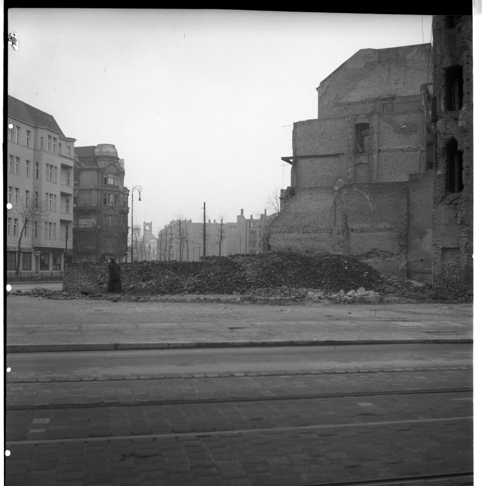 Negativ: Gelände, Martin-Luther-Straße 9, 1952 (Museen Tempelhof-Schöneberg/Herwarth Staudt CC BY-NC-SA)