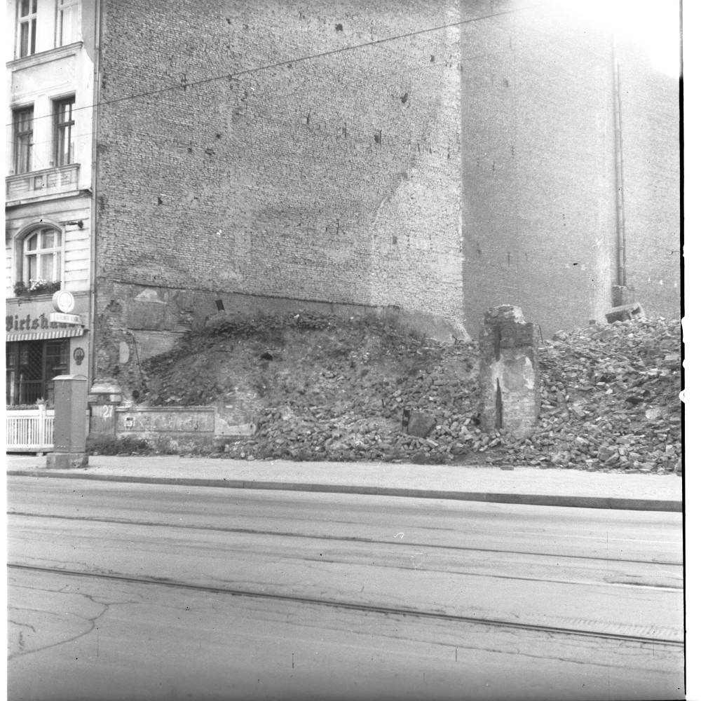 Negativ: Gelände, Motzstraße 27, 1951 (Museen Tempelhof-Schöneberg/Herwarth Staudt CC BY-NC-SA)