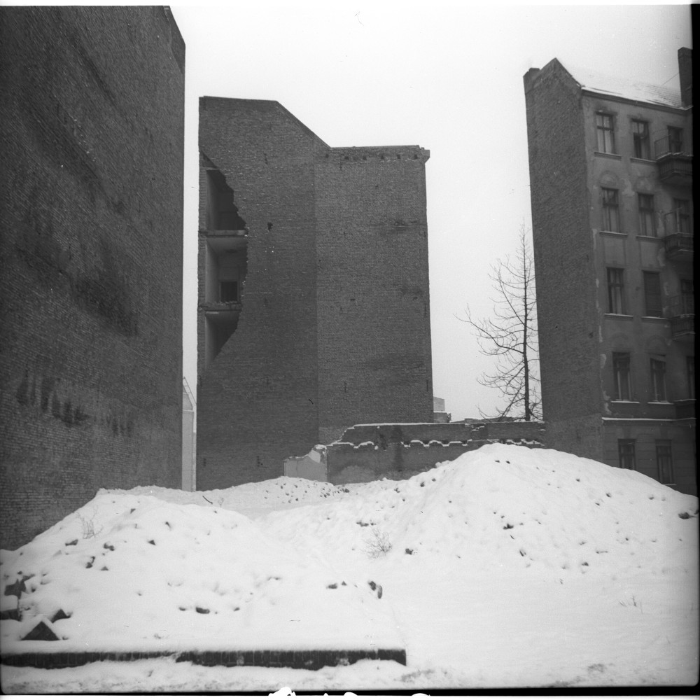 Negativ: Gelände, Motzstraße 45, 1953 (Museen Tempelhof-Schöneberg/Herwarth Staudt CC BY-NC-SA)