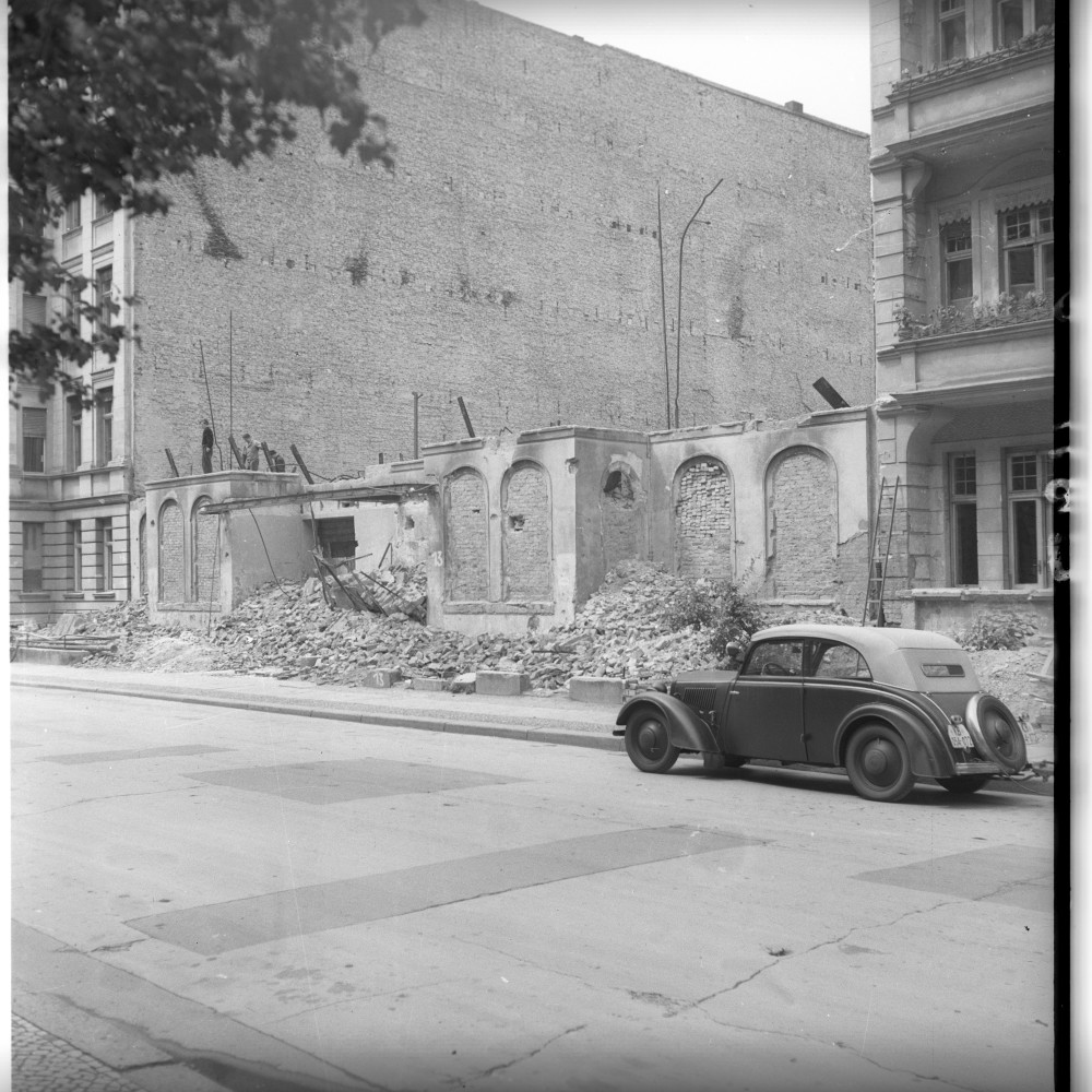 Negativ: Gelände, Neue Ansbacher Straße 12 a, 1951 (Museen Tempelhof-Schöneberg/Herwarth Staudt CC BY-NC-SA)
