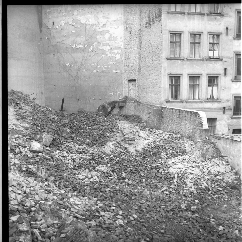 Negativ: Gelände, Neue Steinmetzstraße 2, 1952 (Museen Tempelhof-Schöneberg/Herwarth Staudt CC BY-NC-SA)